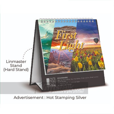 FIRST LIGHT Desk Calendar 2023 01